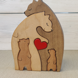 Новые четыре медведя с сердечком 13*18*2,5см (тонировка)